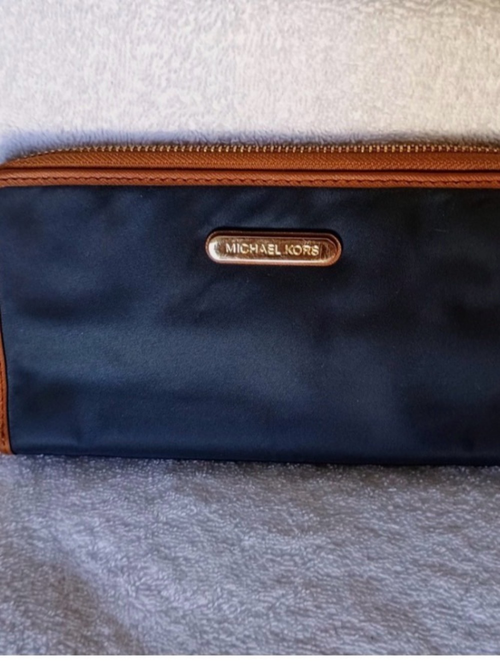 134 - Michael Kors Kempton Navy Nylon Brown Leather Trim Continental Wallet